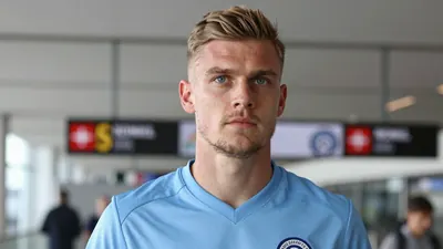 Erik Botheim är på väg bort från Malmö FF till norska Viking, samtidigt som nyförvärvet Stian Gregersen gjorde debut i...